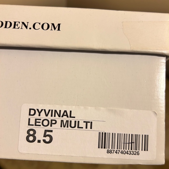 SOLD!!! Steve Madden Leopard Bling Platform Heel (US 8.5) - Picture 9 of 9